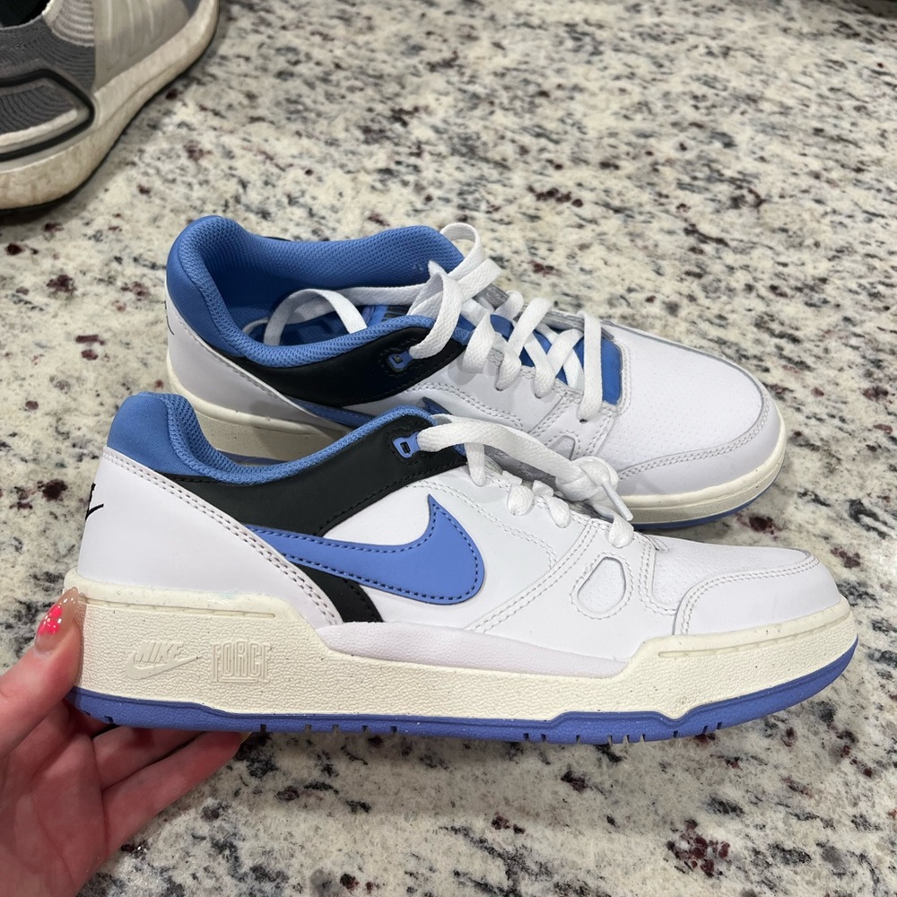 nike sneakers